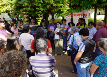 Profissionais da rede municipal de educação em mobilização na Câmara de Goiânia